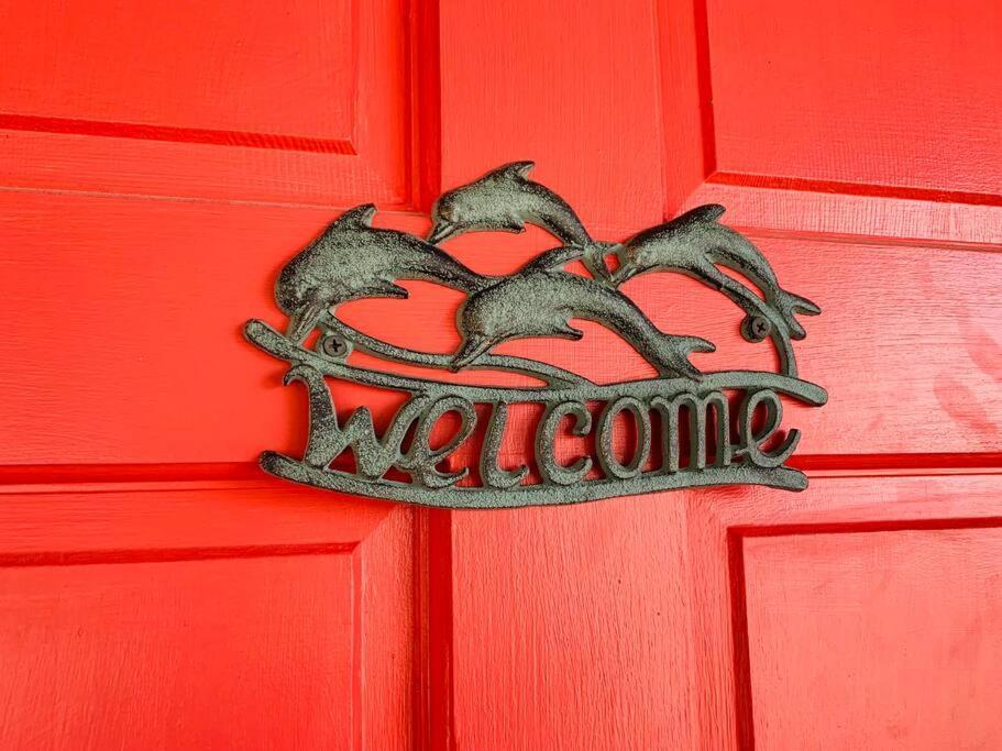 Dolphin Cove - Whole Waterfront House With Dock Villa Ocean Isle Beach Bagian luar foto