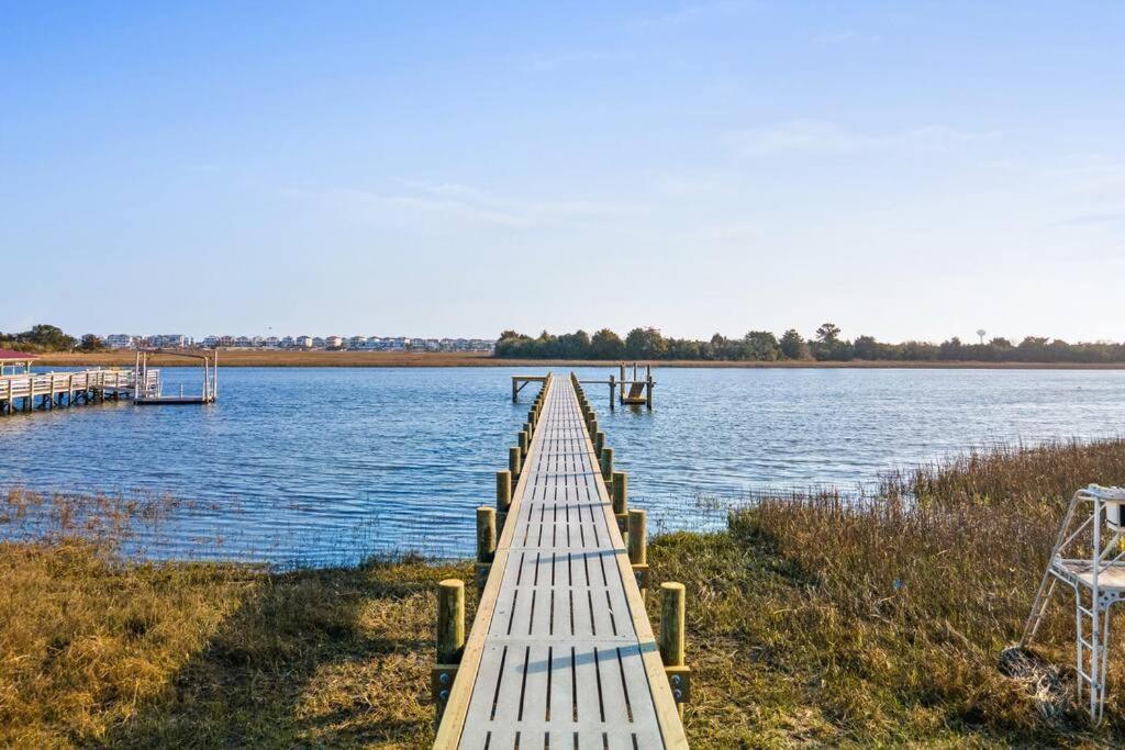 Dolphin Cove - Whole Waterfront House With Dock Villa Ocean Isle Beach Bagian luar foto