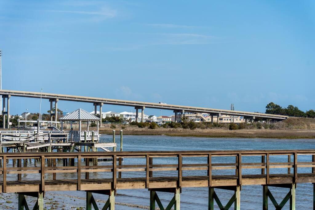 Dolphin Cove - Whole Waterfront House With Dock Villa Ocean Isle Beach Bagian luar foto