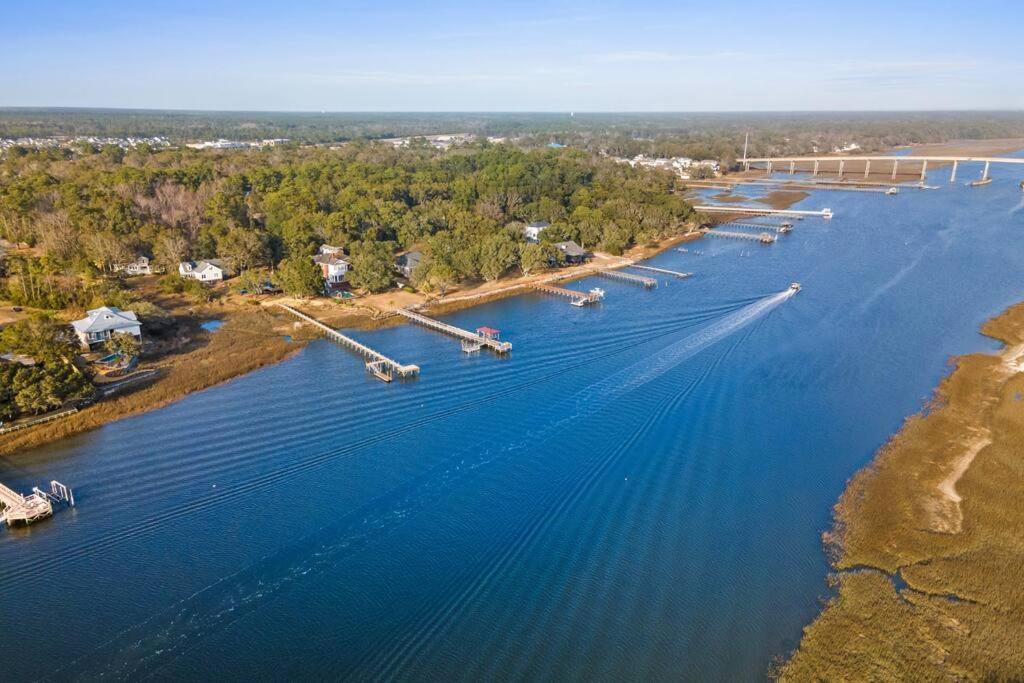 Dolphin Cove - Whole Waterfront House With Dock Villa Ocean Isle Beach Bagian luar foto